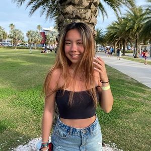 Meet your Posher, Dana